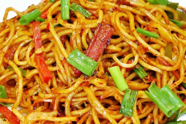 शेजवान नूडल्स | Schezwan Noodles Recipe